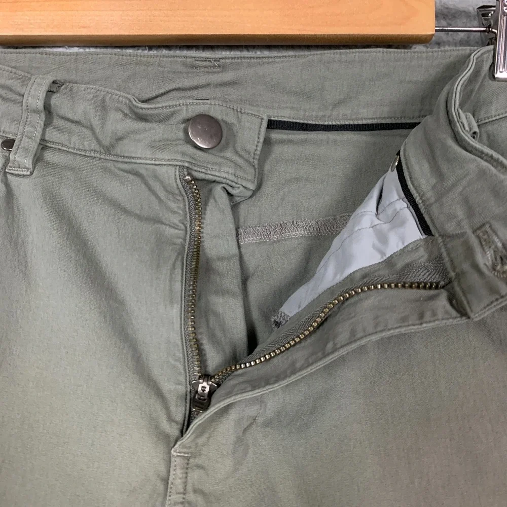 Lululemon ABC Pant Men's 31 x 31 Grey Sage Garment Dyed Washed Slim Fit 5 Pocket